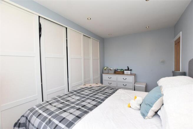 3 bed Semi-Detached for sale Image 12