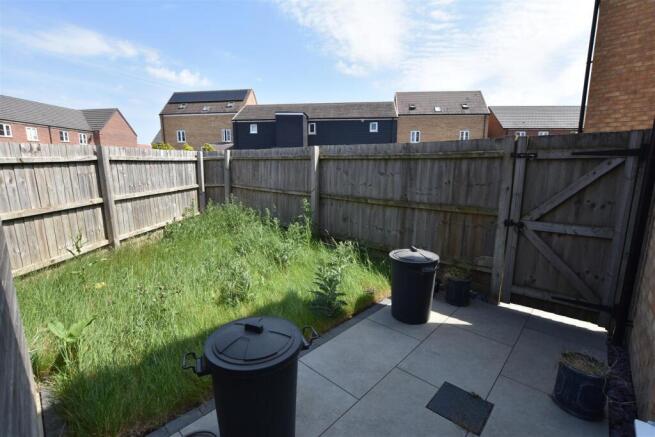Saltern Drive, Spalding photo 2