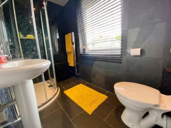 en suite.jpg