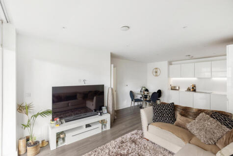 Frazer Nash Close, Isleworth, TW7