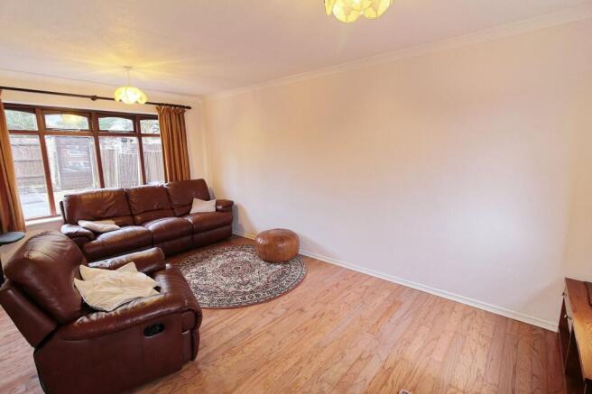 Pendlebury Drive, Leicester, LE2 photo 4