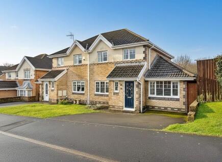 Swyn Y Nant, Thomastown, Tonyrefail, Porth, Rhondda Cynon Taff. CF39 8FE