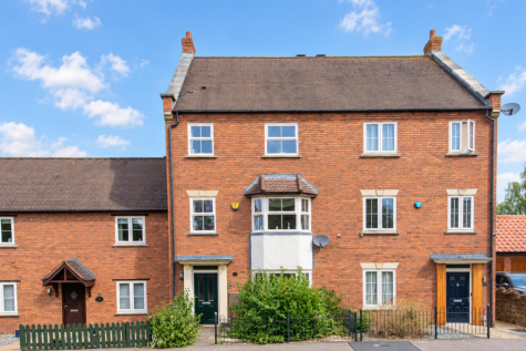 School Road, Mawsley, Kettering