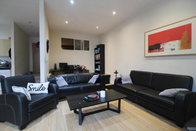 Living area 2