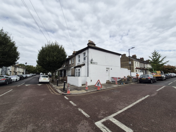 Two bedroom house end terraced house with private