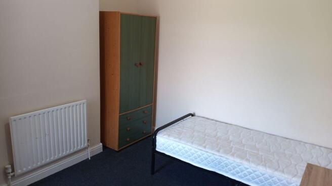 House in Caerphilly, Denscombe, St Martins - More