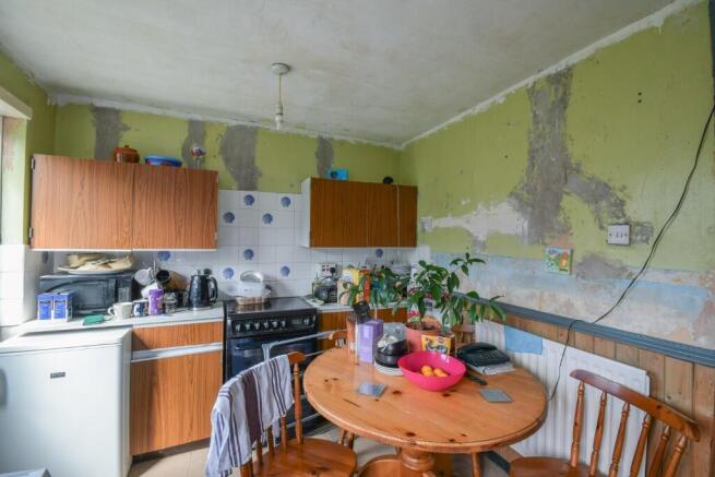 3 bed Terraced for sale Image 4