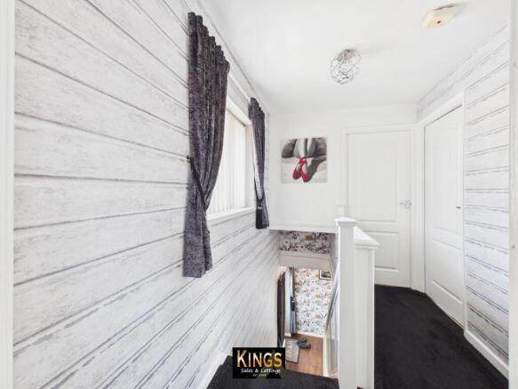 3 bed Semi-Detached for sale Image 12
