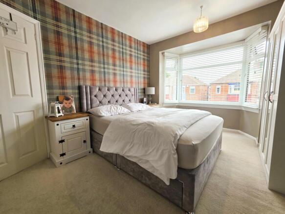 3 bed House for sale Image 12