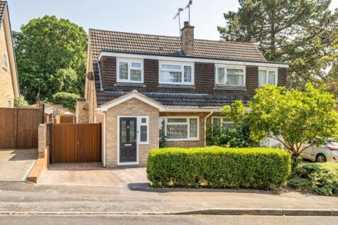 Petworth Gardens, Lordswood, Southampton, Hampshire, SO16