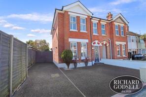 17, Lodge Road, Christchurch BH23 2ET