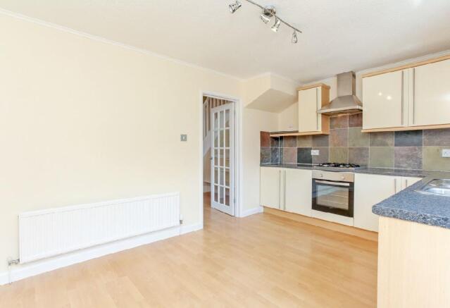 Kitchen 3.jpg