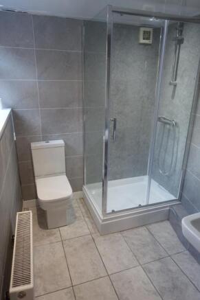 4 bed Terraced to rent Image 11