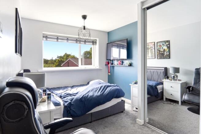 3 bed Semi-Detached for sale Image 12