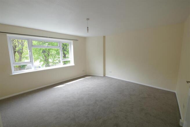 Studio Room
