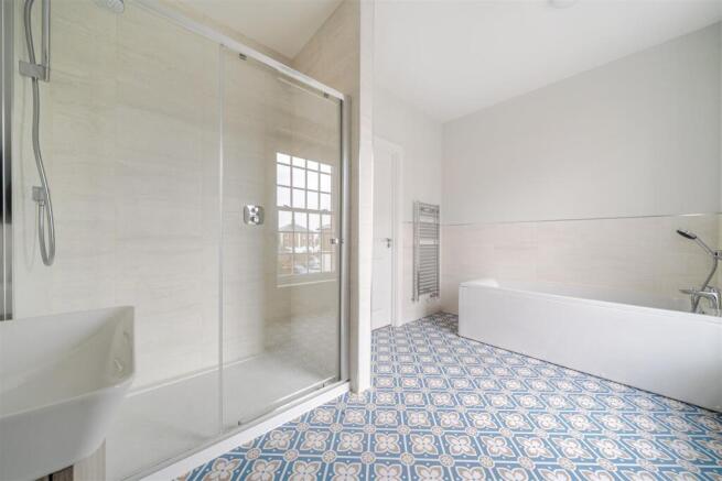 Family Bathroom Shot 2