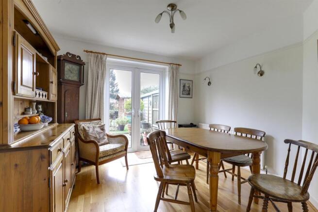 DiningRoom.jpg