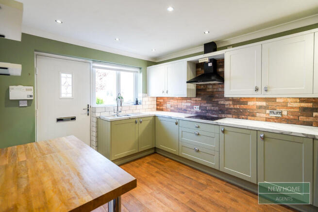 3 bed Terraced for sale Image 2