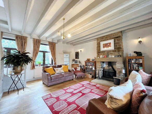3 bed Semi-Detached for sale Image 7