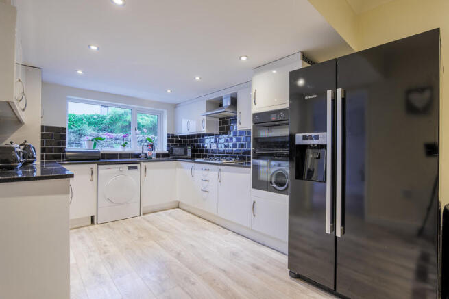 Dining kitchen