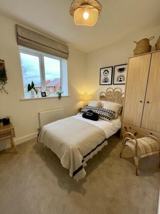4 bed Detached for sale Image 8