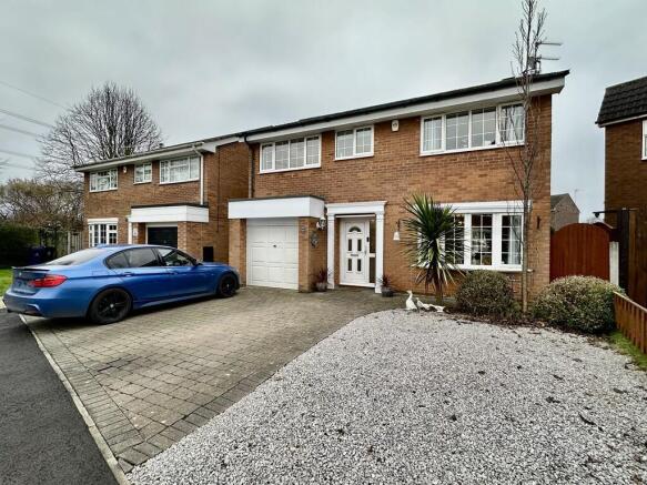 4-bed detached on Wickett Hern Road, Armthorpe, Doncaster, £280,000