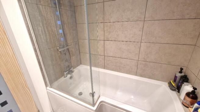 En-suite Bathroom