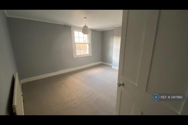 Top Bedroom To Front