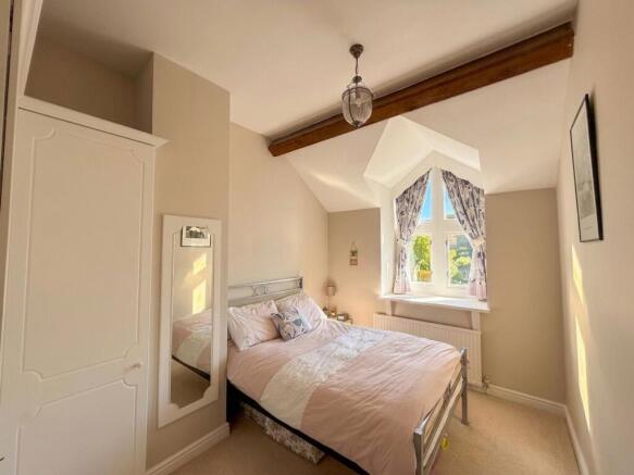 3 bed Terraced for sale Image 12