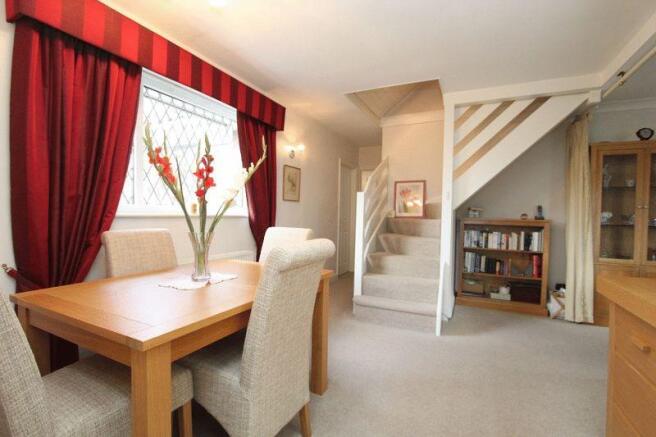 Dining Room P