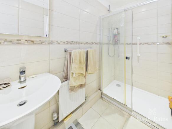 3 bed Bungalow for sale Image 12