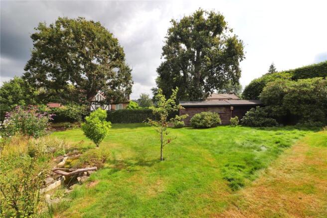 Garden & Workshop