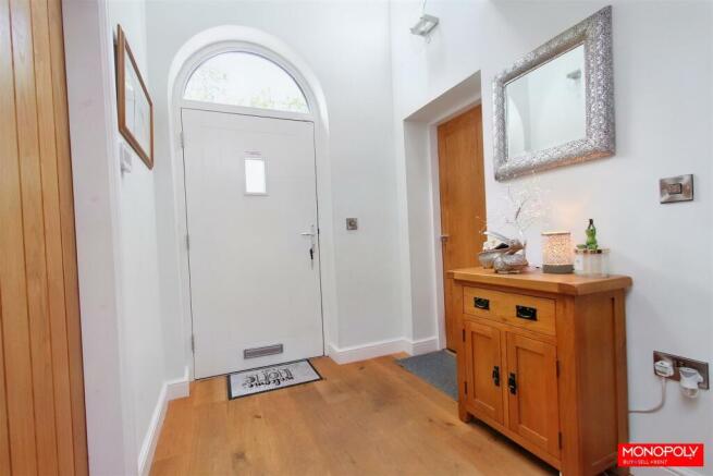 Hallway.jpg