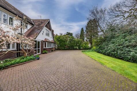 Chester Road, Woodford, SK7