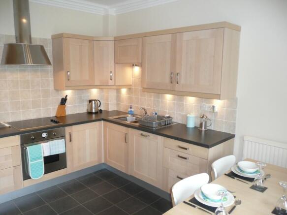 Greenhill Pl Kitchen 1