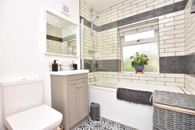 3 bed Semi-Detached for sale Image 8