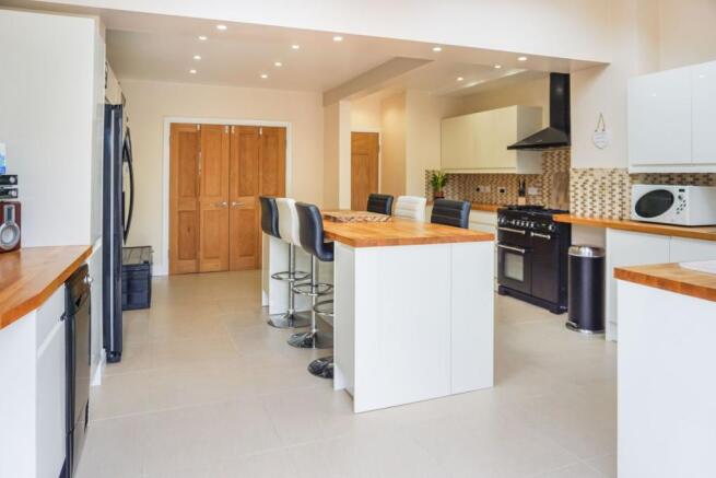 Kitchen/Breakfast