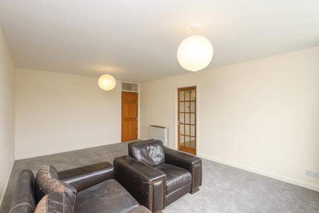 2 bed Apartment to rent Image 6