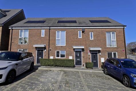 Masterman Place, Uxbridge, UB10