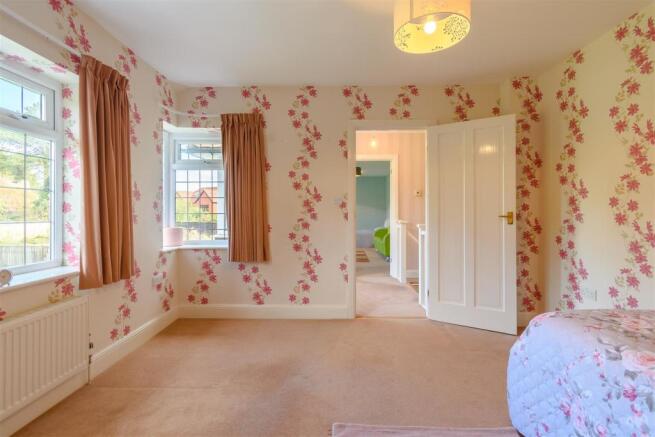 8439245-interior20.jpg