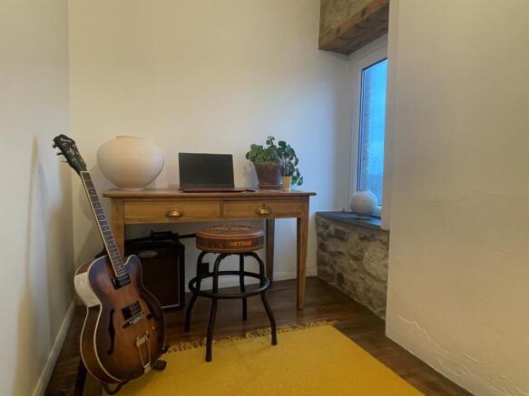 Photo 16