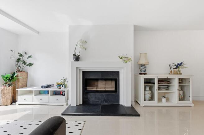 4 bed Terraced for sale Image 7