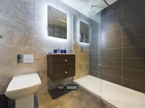 2 bed Apartment to rent Image 5