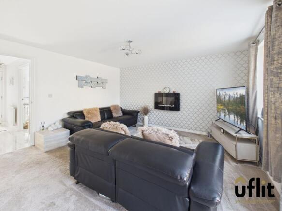 3 bed Semi-Detached for sale Image 8