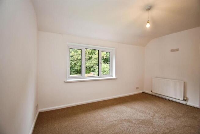 3 bed Semi-Detached for sale Image 10