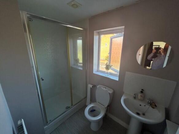3 bed Semi-Detached for sale Image 8