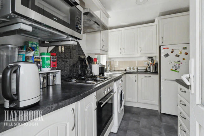 3 bed Semi-Detached for sale Image 6