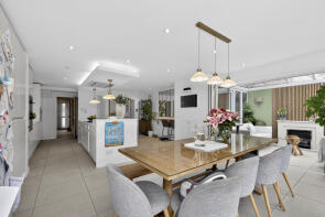 2, Cornish Grove, South Woodham Ferrers, Chelmsford CM3 5XX