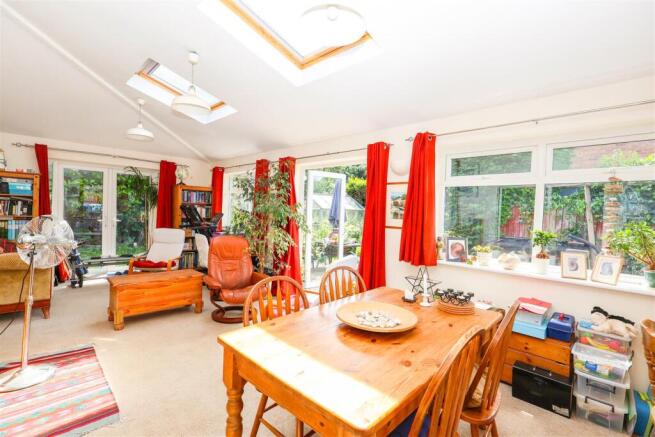 3 bed Detached for sale Image 4