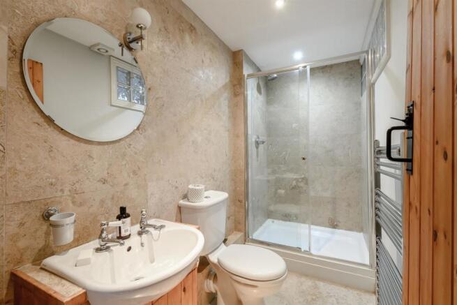 8474536-interior45.jpg
